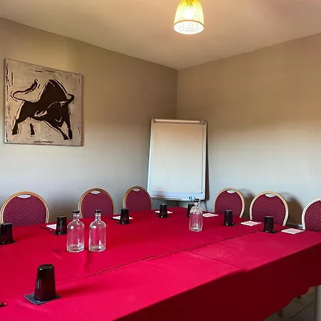 Restaurant Les Jasses De Camargue فندق 3*