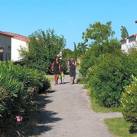 ホテル Restaurant Les Jasses De Camargue 3*