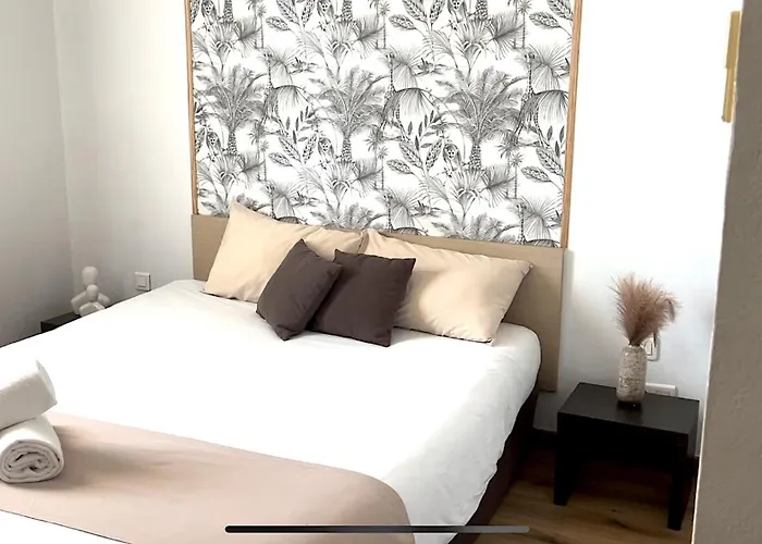 Hotel Jasses De Camargue